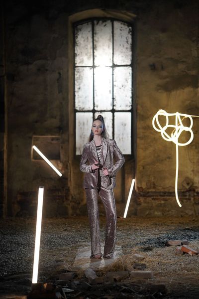 Costum Lena Beige Kingdom of Ivory