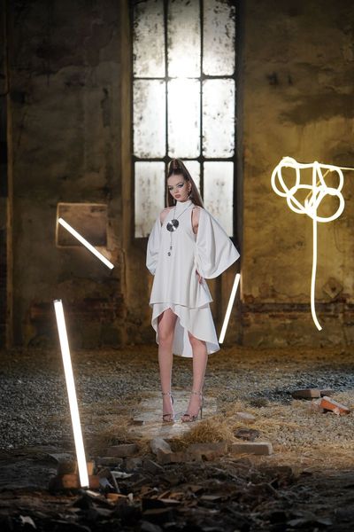 Rochie Rebeca Ivory Kingdom of Ivory