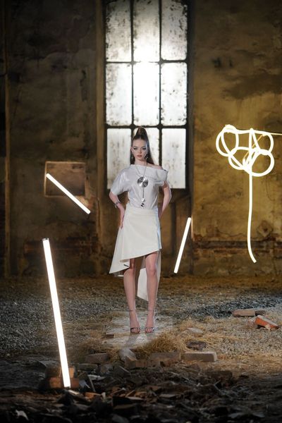 Fusta Amaranta Ivory Kingdom of Ivory