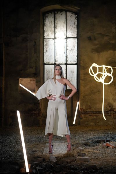 Salopeta Isabela Shiny Ivory Kingdom of Ivory