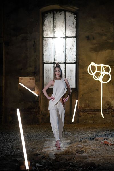 Top Kara Copper Ivory Kingdom of Ivory