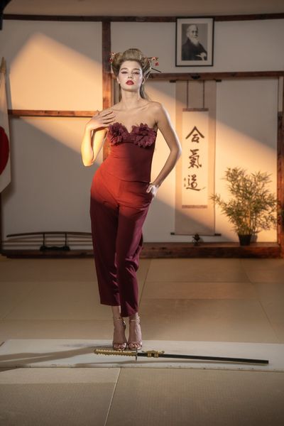 Top Ruri burgundy - Onna, Bitolia Gallery